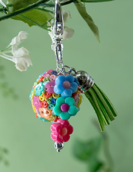 DIY Mother’s Day Gift: Felt Pom Pom Button Bouquet Keychain