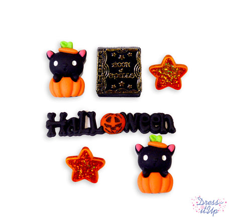 Kittens in pumpkins add to Halloween and spooky projects