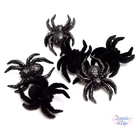 This pack features six velvet spiders perfect for subtle Halloween scares